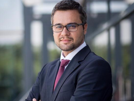 Salariile din mediul privat au crescut cu 10% în primul semestru. Ce industrii au acordat cele mai mari creșteri