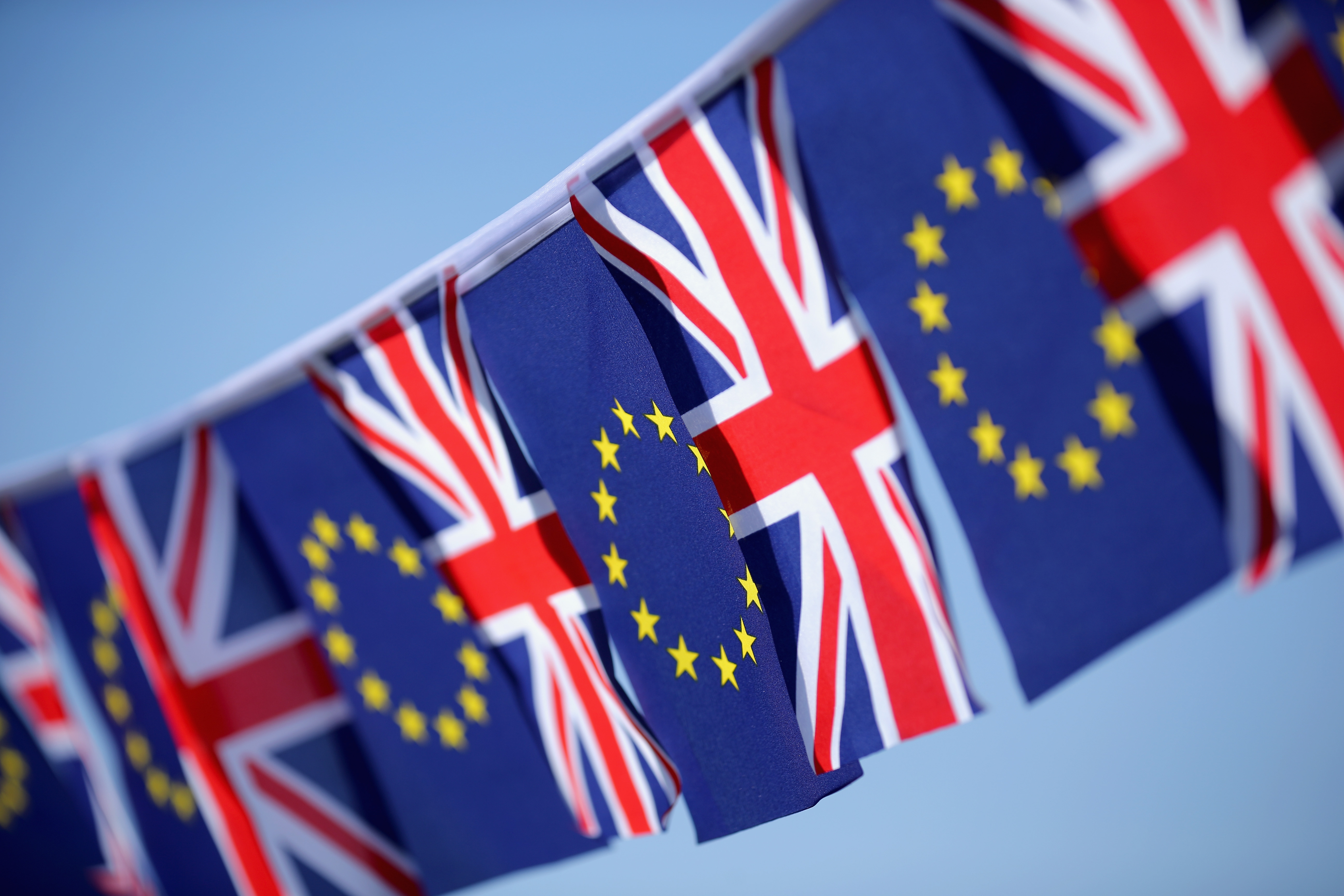 Știrea din România care a apărut în toate ziarele din Marea Britanie. Ce oportunitate le oferă românii englezilor