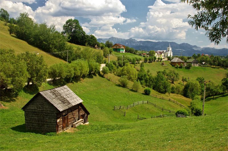 Satul din România care a ajuns să se bată cu cele mai cunoscute orașe din lume