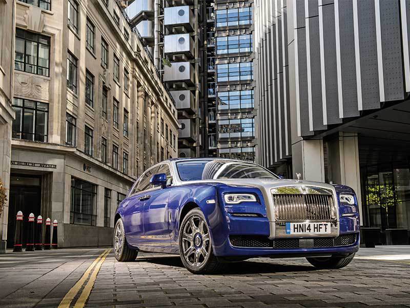 În vizită, acasă la Rolls-Royce