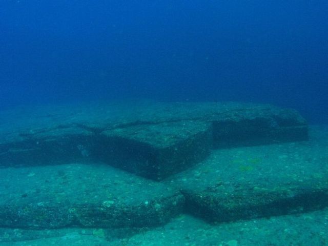''Este o bază extraterestră''. Descoperire gigantică pe fundul oceanului