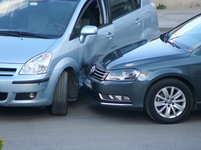 Dacă trebuie să faceți RCA, este bine de știut! Topul asiguratorilor în funcție de durata de soluționare a dosarelor. Compania care plătește în medie abia după 50 de zile