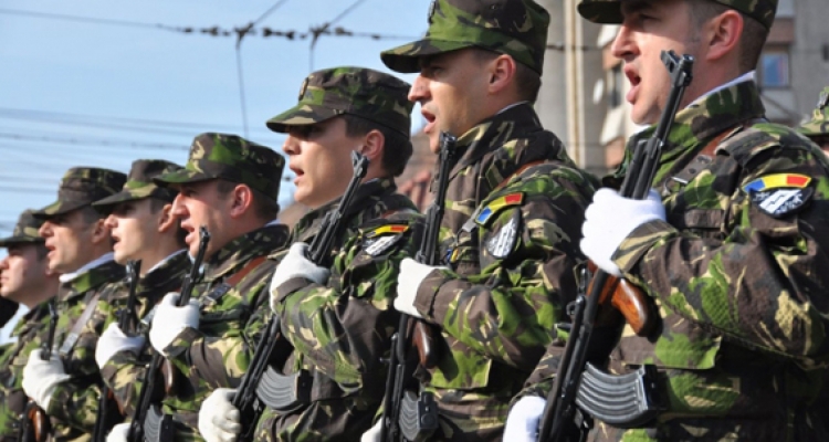 Liceeni și studenții, doriți în armată.  "Pentru sănătatea poporului român, cred că ar fi benefic un asemenea program de pregătire militară"
