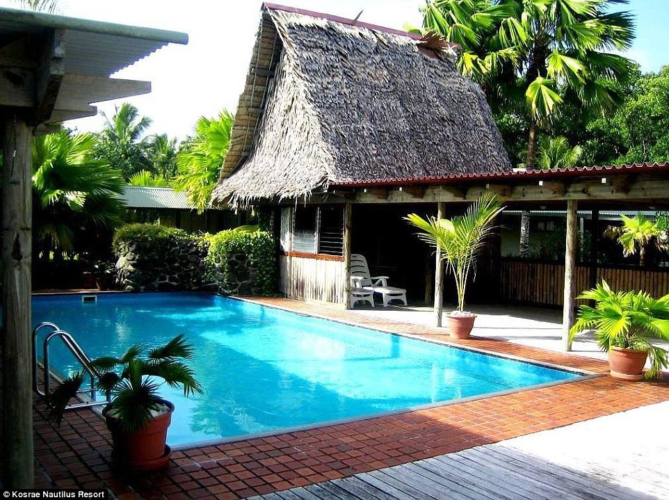 Cum a ajuns acest bărbat proprietarul unei insule cheltuind doar 49 de dolari. Vezi aici cum arată paradisul tropical - FOTO