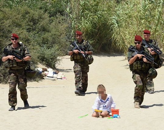 Măsuri extreme de securitate în Franța: ce se întâmplă pe plaja din Saint Tropez - GALERIE FOTO, VIDEO
