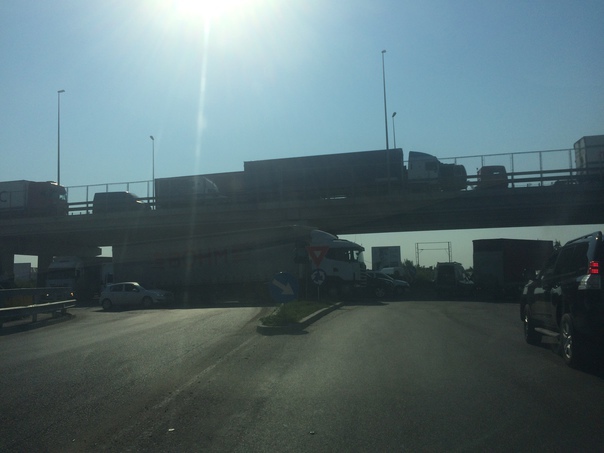 Protest al transportatorilor pe Șoseaua de Centură a Capitalei. Reprezentant FORT: Avem 800 de colegi, dar vin în continuare și alții