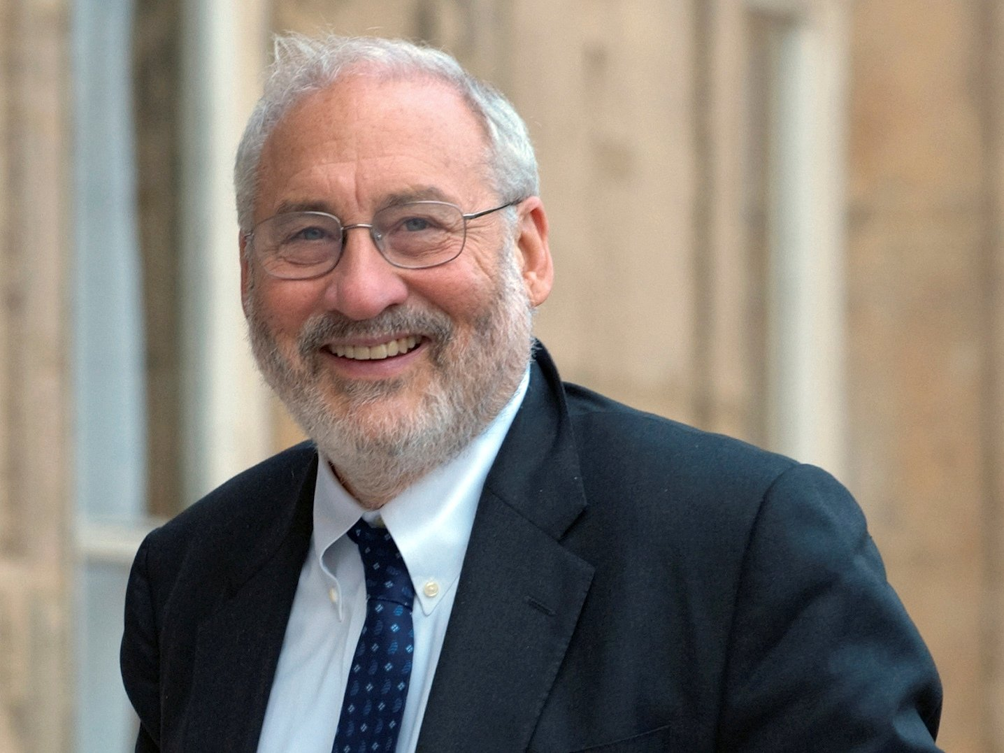 Economistul Joseph Stiglitz: Germania ar trebui să iasă din Uniunea Europeană. Moneda euro, cauza problemelor din UE