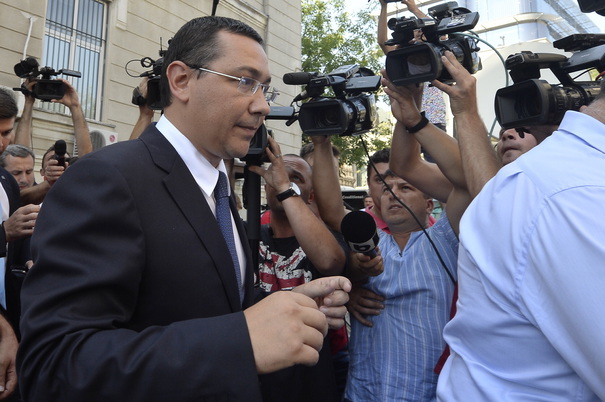 Victor Ponta, urmărit penal într-un nou dosar, a fost pus sub control judiciar pentru 60 de zile