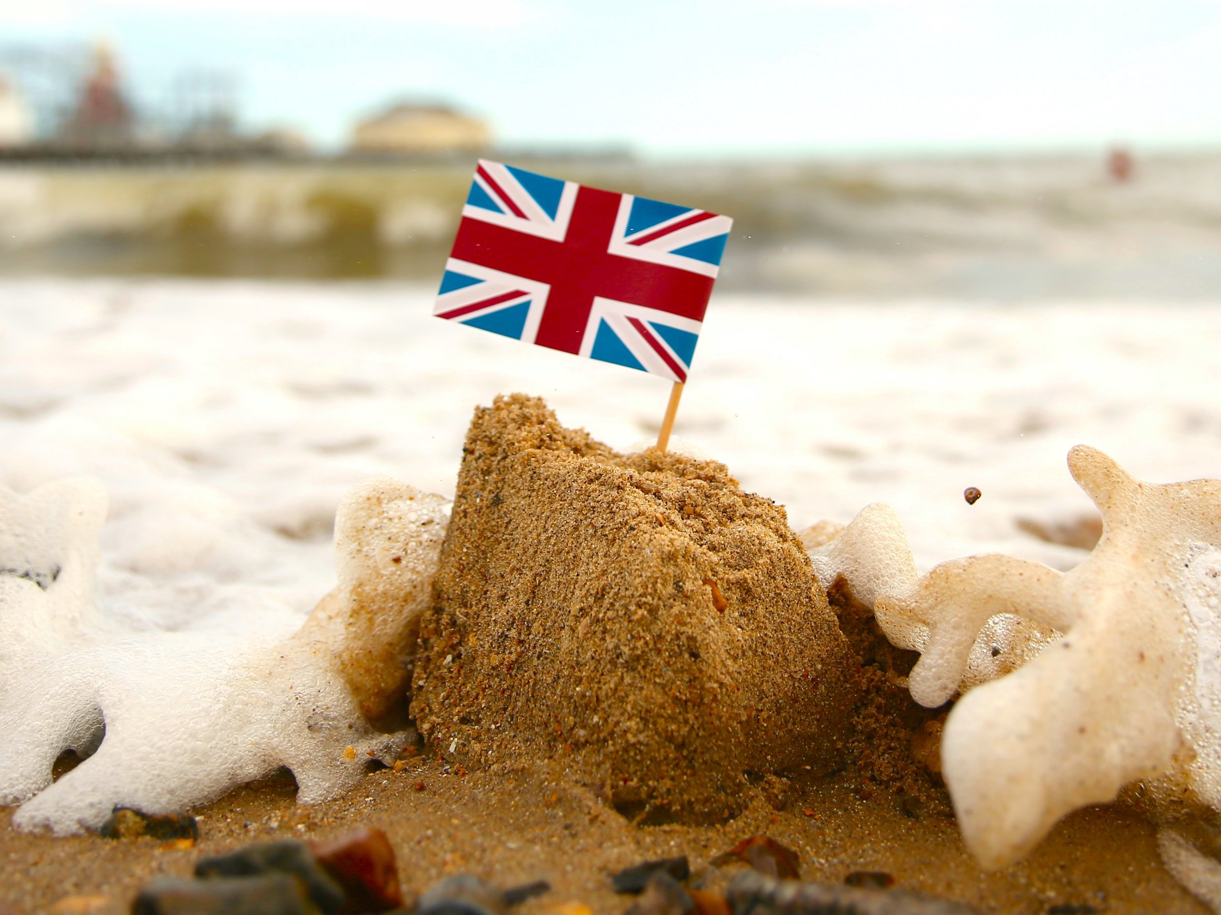 Marea Britanie va pierde 43,8 miliarde de lire sterline în următorii trei ani din cauza Brexit-ului