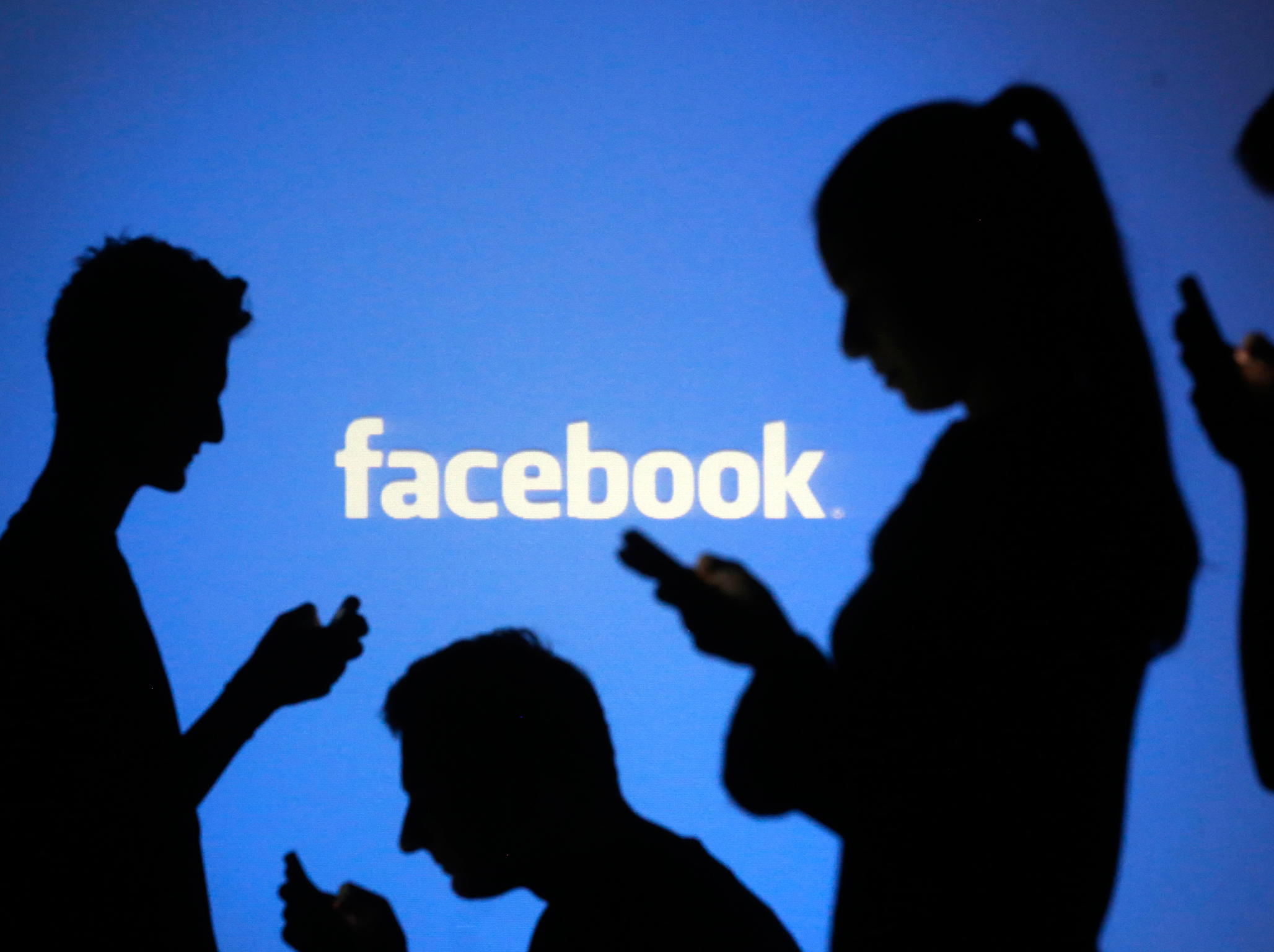 Cum sunt urmăriți candidații de către recrutori cu ajutorul reteței de socializare Facebook