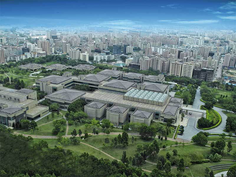 Huawei își deschide porțile: zece studenți români au avut șansa de a studia timp de două săptămâni în China
