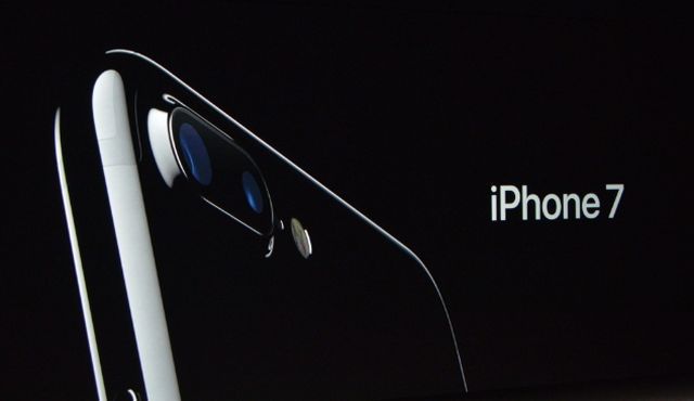 Cât costă iPhone 7 în Europa și cât de mult s-au ieftinit modelele mai vechi