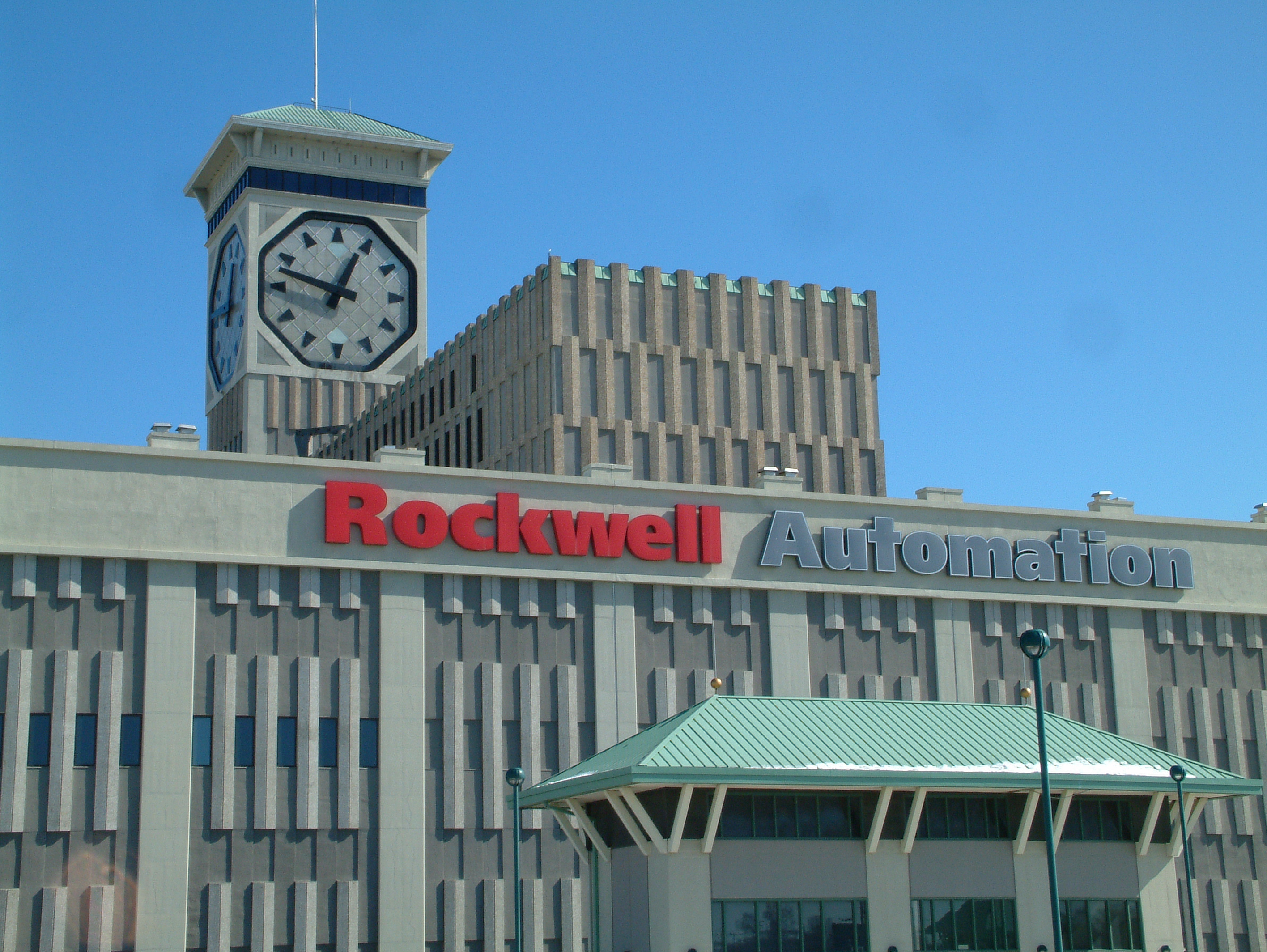 Rockwell Automation a deschis biroul din București. Piața pentru soluții de automatizare industrială din România este estimată la 300 de milioane de euro