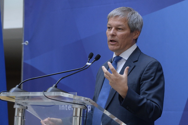 Lucrul care îl doare cel mai tare pe Dacian Cioloș: “Nimeni nu mai are încredere în nimeni”