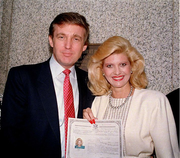 Portert de familie. Cum arătau Donald Trump și Hillary Clinton în tinerețe - GALERIE FOTO