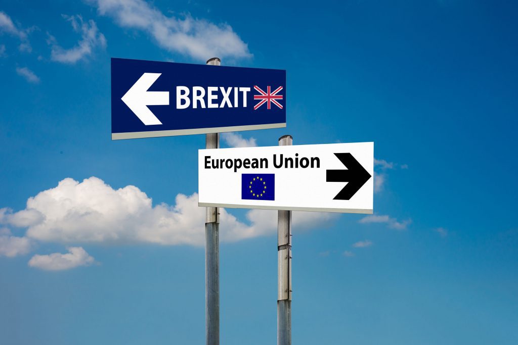 UPDATE: Cei mai mulți alegători ar vrea ca Marea Britanie să rămână în UE - sondaj