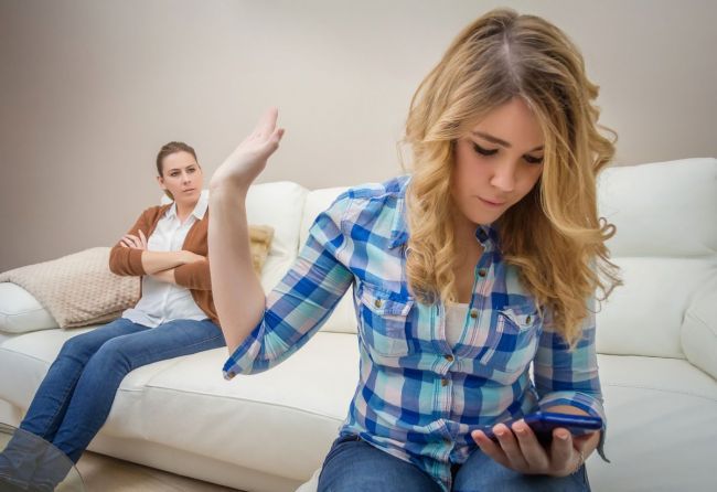 Un parlamentar vrea să le ia adolescenților una dintre cele mai mari plăceri