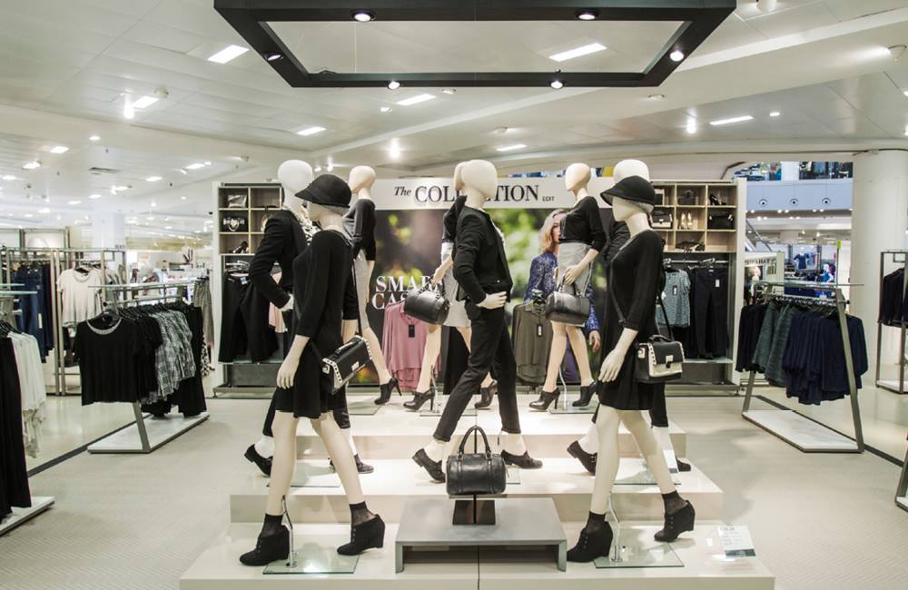 Unul dintre cele mai cunoscute branduri de modă ÎNCHIDE toate magazinele și IESE din România