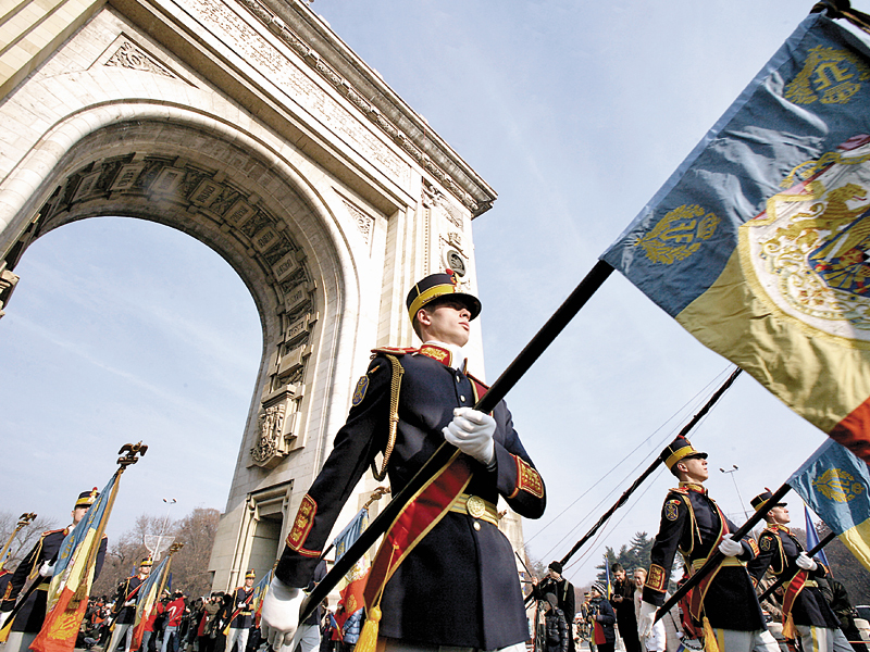 Trafic restricționat în Capitală pentru organizarea și desfășurarea paradei militare de 1 decembrie