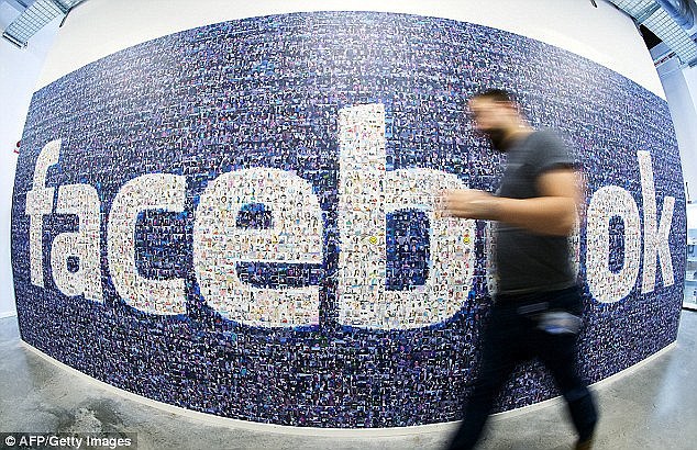 Cum te poate ajuta Facebook să-ți găsești un loc de muncă