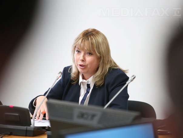 Ministrul Finanțelor, Anca Dragu, avertizează: Impactul bugetar al legii salarizării este 4,8 miliarde de lei, riscăm deficit excesiv