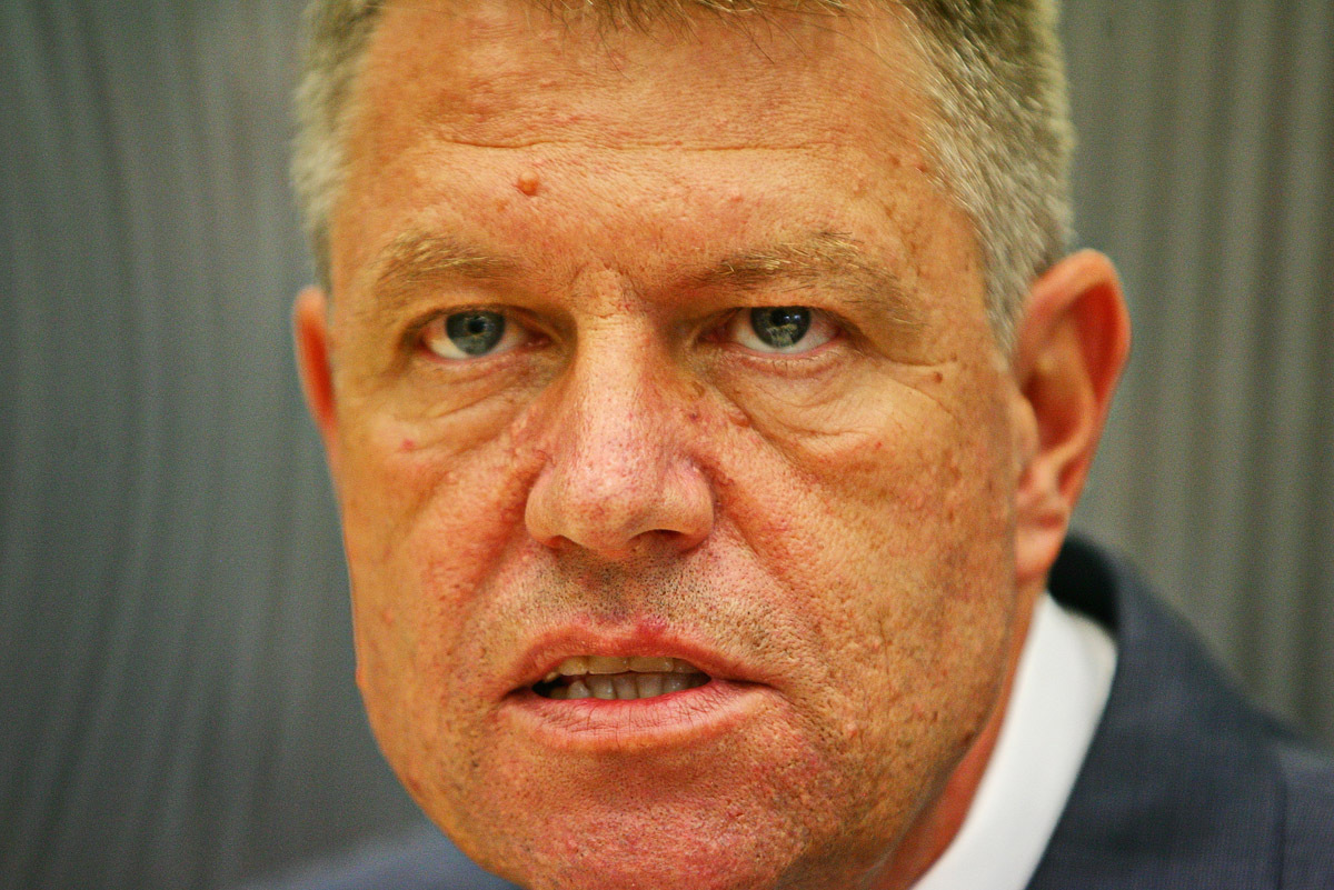 De ce se tem englezii de Iohannis: au ajuns la concluzia că se trage din Dracula