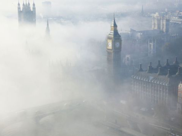 Cercetătorii au elucidat misterul fenomenului din Londra anului 1952. Ceața a ucis aproximativ 26.000 de oameni