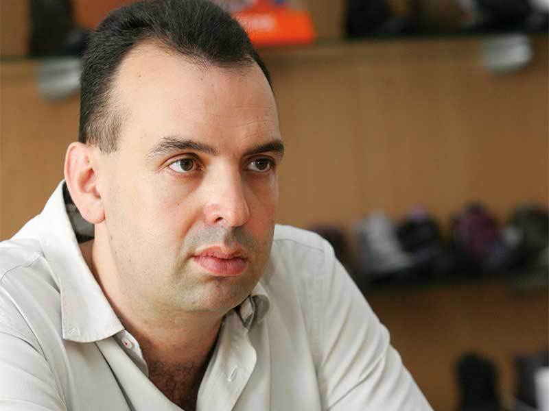 După 20 de ani fondatorul Otter Distribution e pregătit să lanseze primul brand de încălțăminte peste granițe