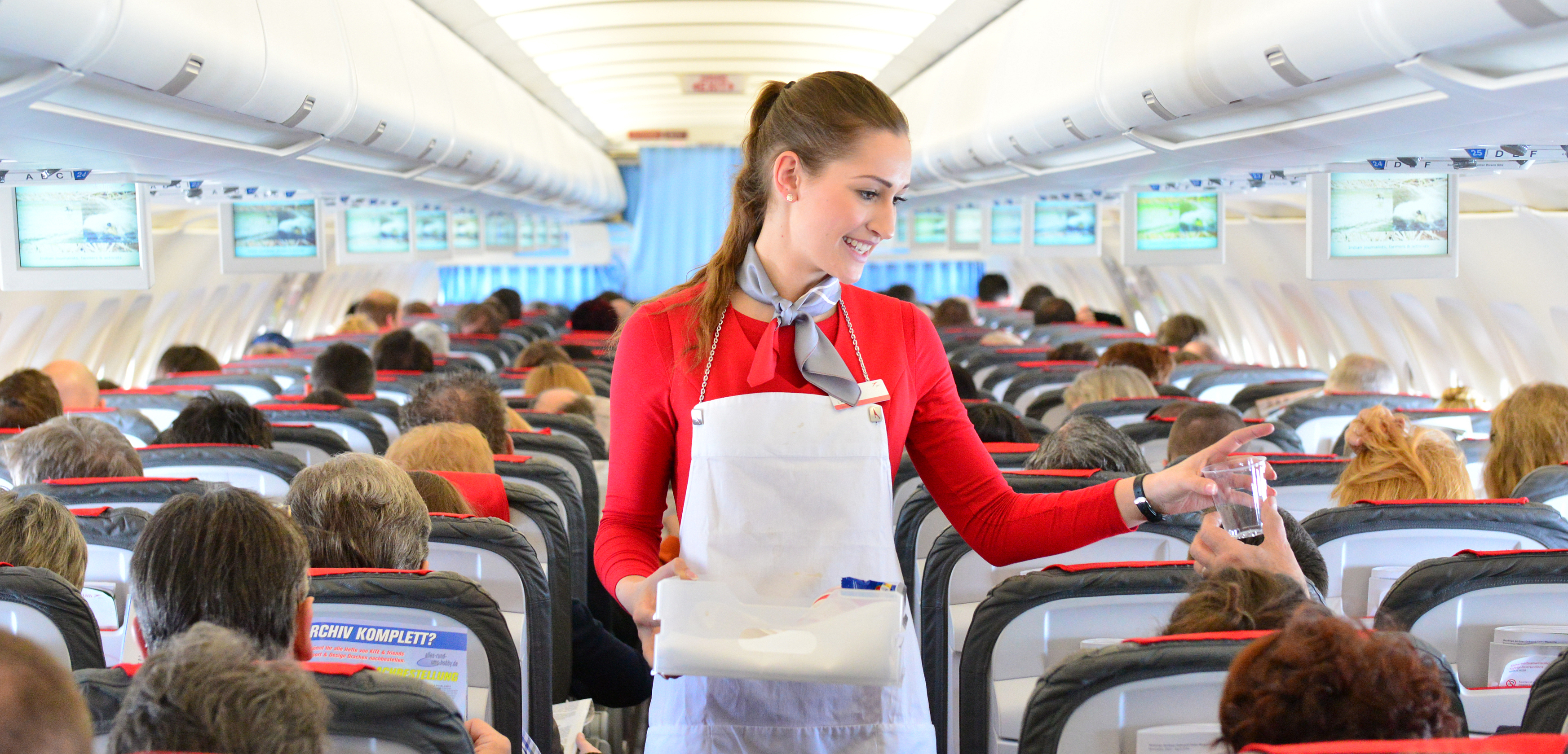 10 lucruri pe care nu știai că le poți cere în avion