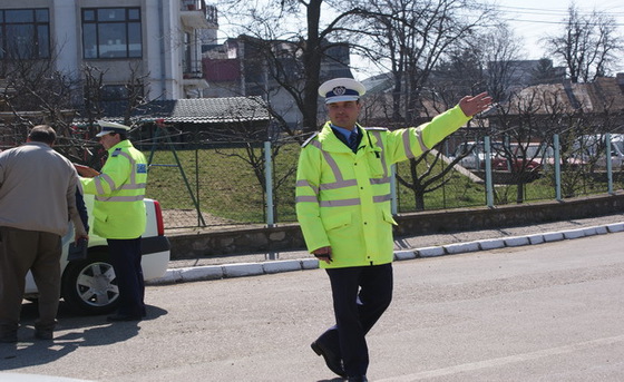 Vârsta la care toți șoferii vor primi permis cu valabilitate scurtă