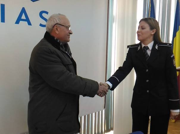 Un bătrân din Iași a găsit 15.900 de lei într-un supermarket și i-a predat poliției