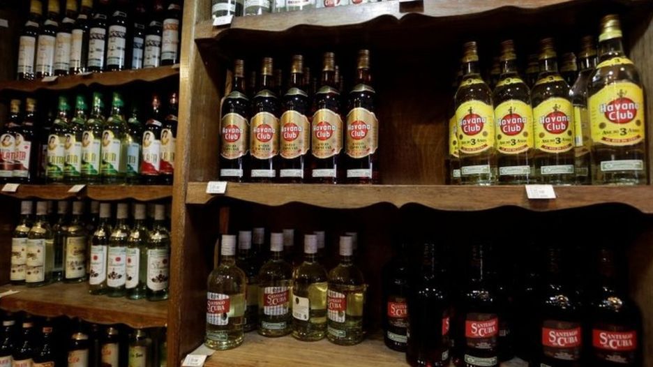 Regatul meu pentru un cal? Nu, sticle de rom pentru o datorie externă