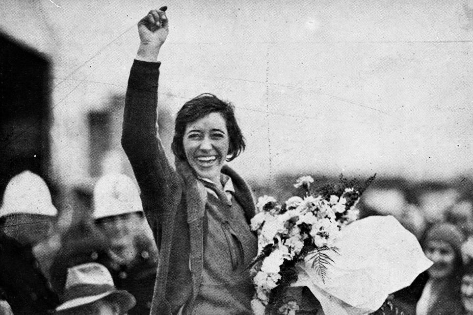 Unul dintre cele mai mari mistere din al Doilea Război Mondial, rezolvat după 75 de ani. De ce nu a fost găsit niciodată trupul lui Amy Johnson, prima femeie pilot din lume