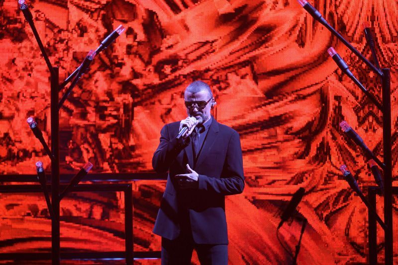 ULTIMELE IMAGINI cu George Michael în viață. Artistul era de nerecunoscut