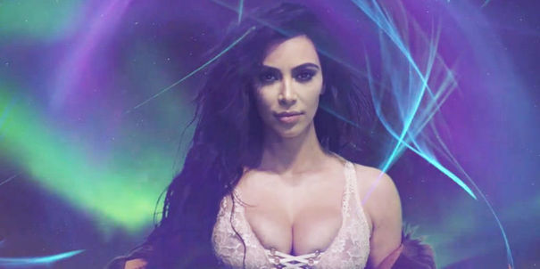 Kim Kardashian s-a întors într-un nou video sexy