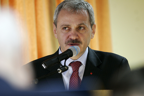 ULTIMELE SONDAJE înainte de alegeri. Scor zdrobitor pentru PSD. La ce distanță se află partidul de pe locul doi