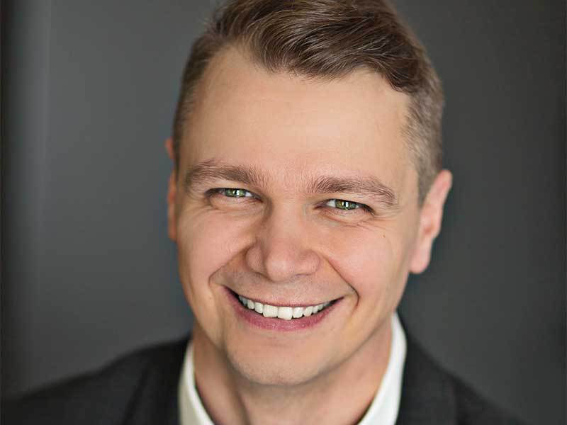 Tineri manageri de top 2016: Marian Ion, CEO ING Services România