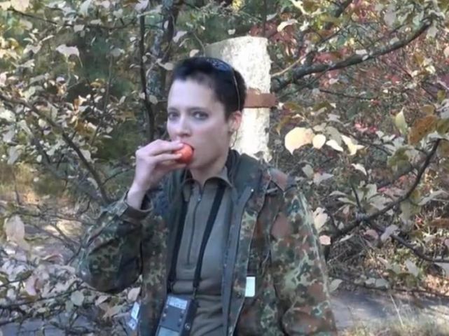 Femeia care a mâncat mere de la Cernobîl și a făcut experimente în zona centralei fără echipament de protecție. Ce s-a întâmplat după? - VIDEO