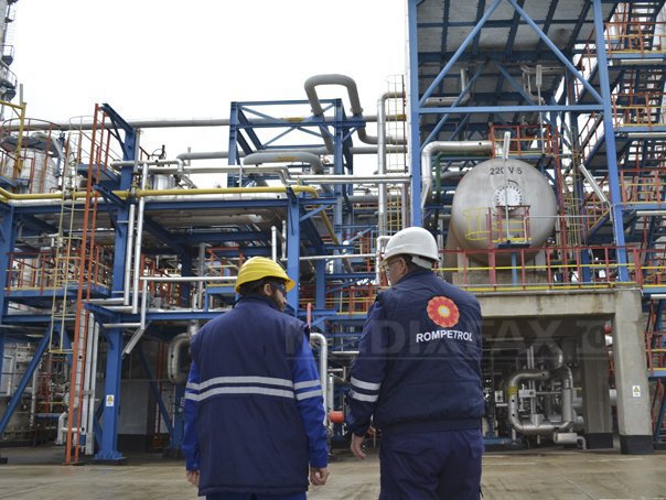 Chinezii de la CEFC au ajuns în etapa finală a tranzacției privind 51% din KMG International
