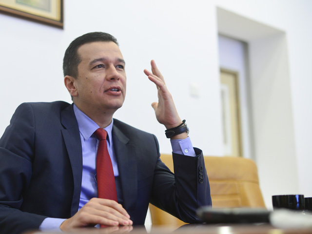 Prima LOVITURĂ a anului: Guvernul Grindeanu ia bani de la cei care au salarii mari