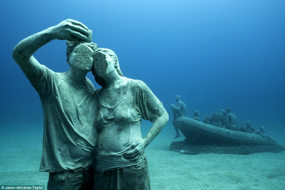 Vezi cum arătă primul muzeu subacvatic deschis in Europa - GALERIE FOTO