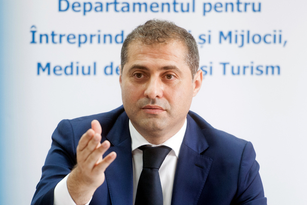 Guvernul va acorda finanțări nerambursabile IMM-urilor pentru participarea la târguri și expoziții