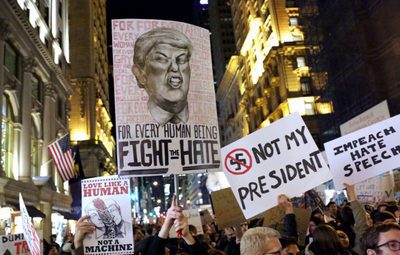 Proteste de proporții anti-Trump la New York și Washington: Altercații cu susținătorii președintelui-ales