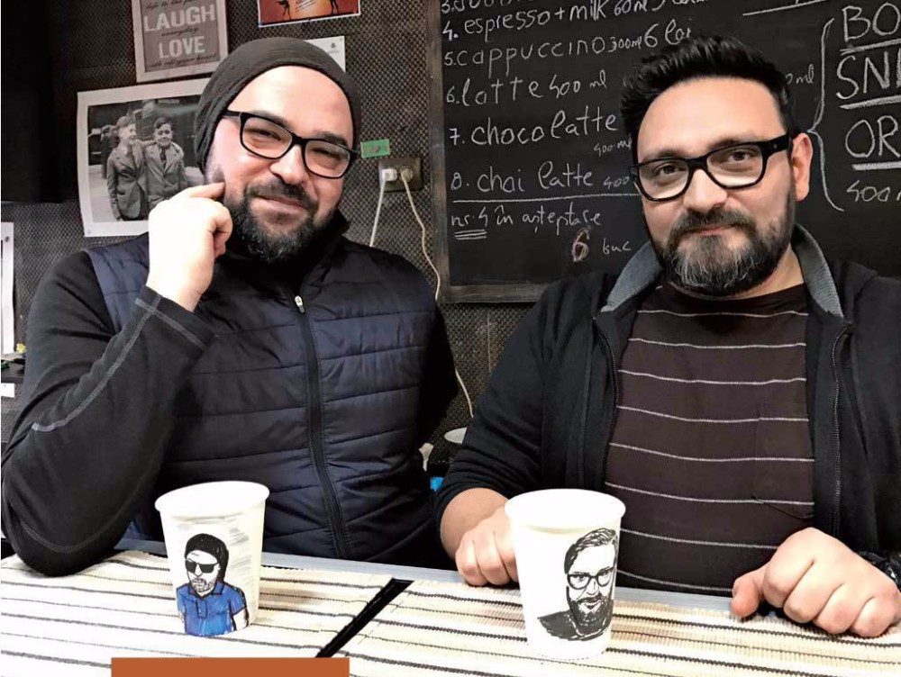 Metoda artistică la care doi români s-au gândit pentru a vinde mai multă cafea. Totul a început întâmplător