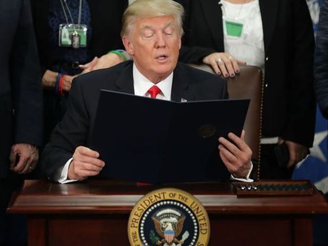 Trump este de neoprit! O nouă decizie scandaloasă va afecta din plin întreaga viață de pe Pământ