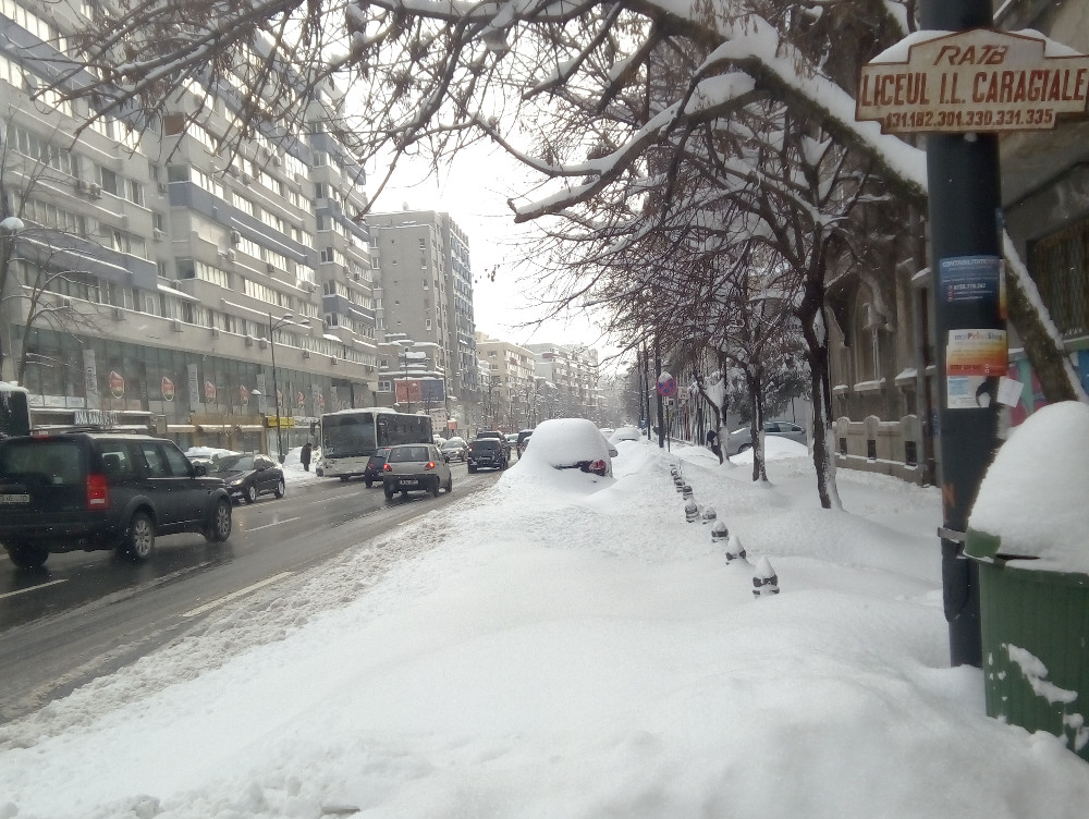 Primarul General al Capitalei spune că autoritățile și-au făcut treaba, dar imaginile din București spun altă poveste - GALERIE FOTO