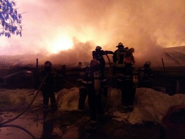 Mărturii după incendiul din Bamboo: Toată lumea fugea disperată/ Am văzut Colectiv în fața ochilor