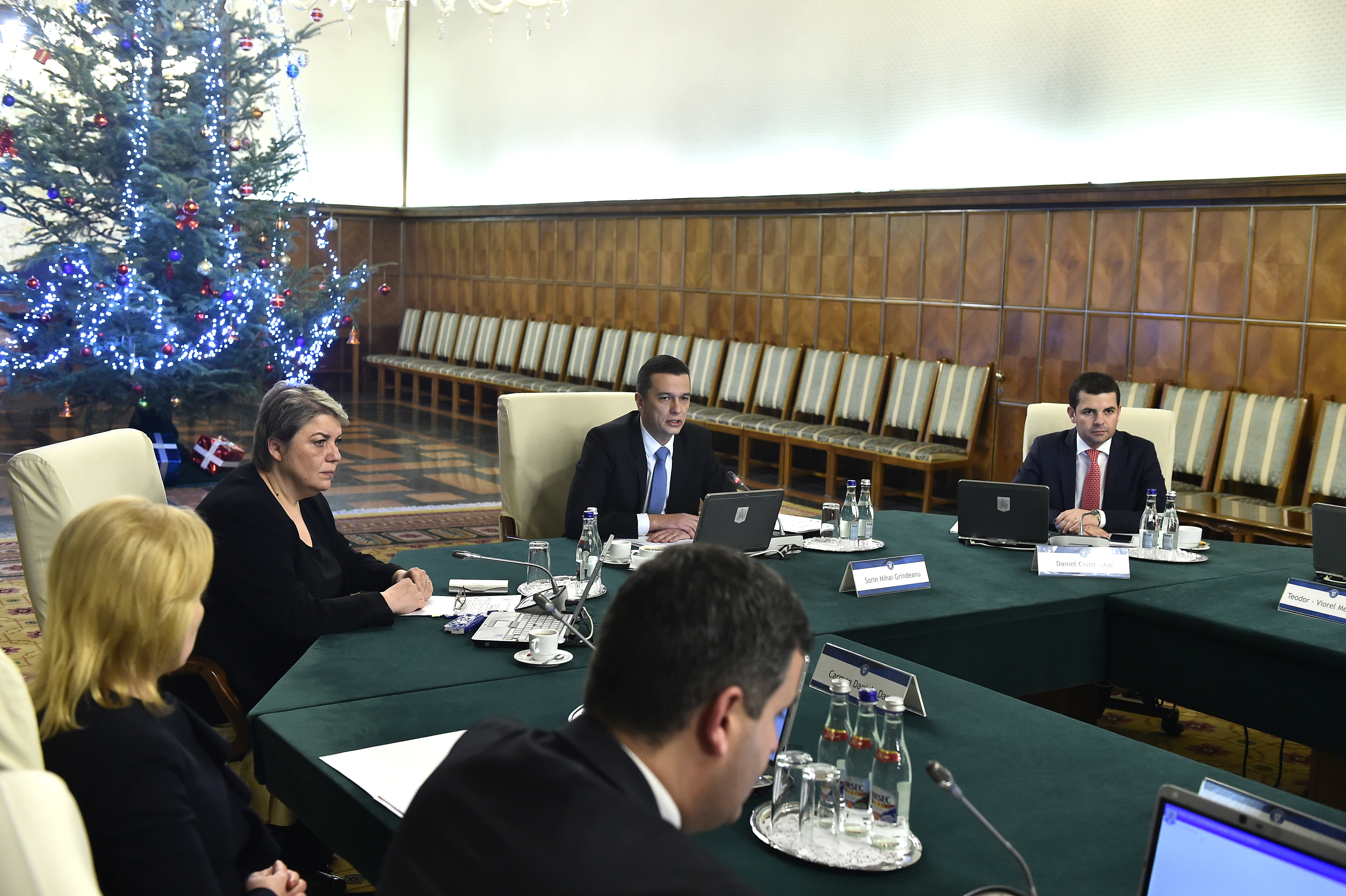După ce a mărit pensiile și salariile, Guvernul dă ADEVĂRATA LOVITURĂ pentru toți românii. Ce se va întâmpla cu toate salariile