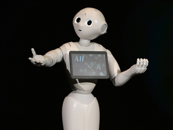 Premieră: O companie de asigurări își înlocuiește angajații cu roboți
