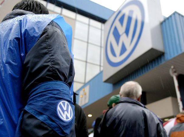 Proprietarii de mașini Volkswagen cer pentru prima dată despăgubiri în instanță, în Germania